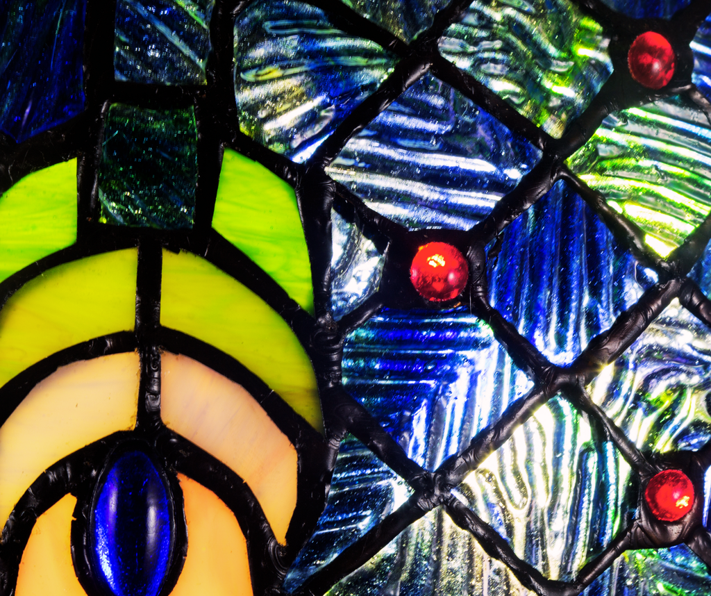 Peacock Stained Glass Pendant Lamp