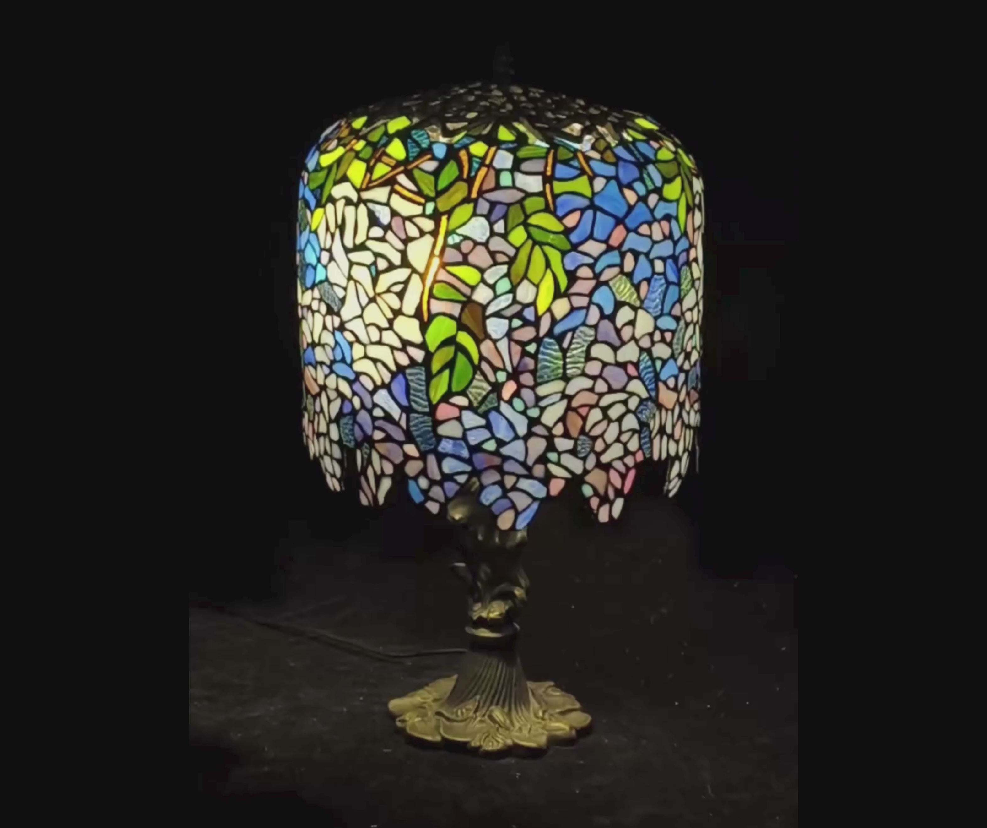 Wisteria Stained Glass Table Lamp