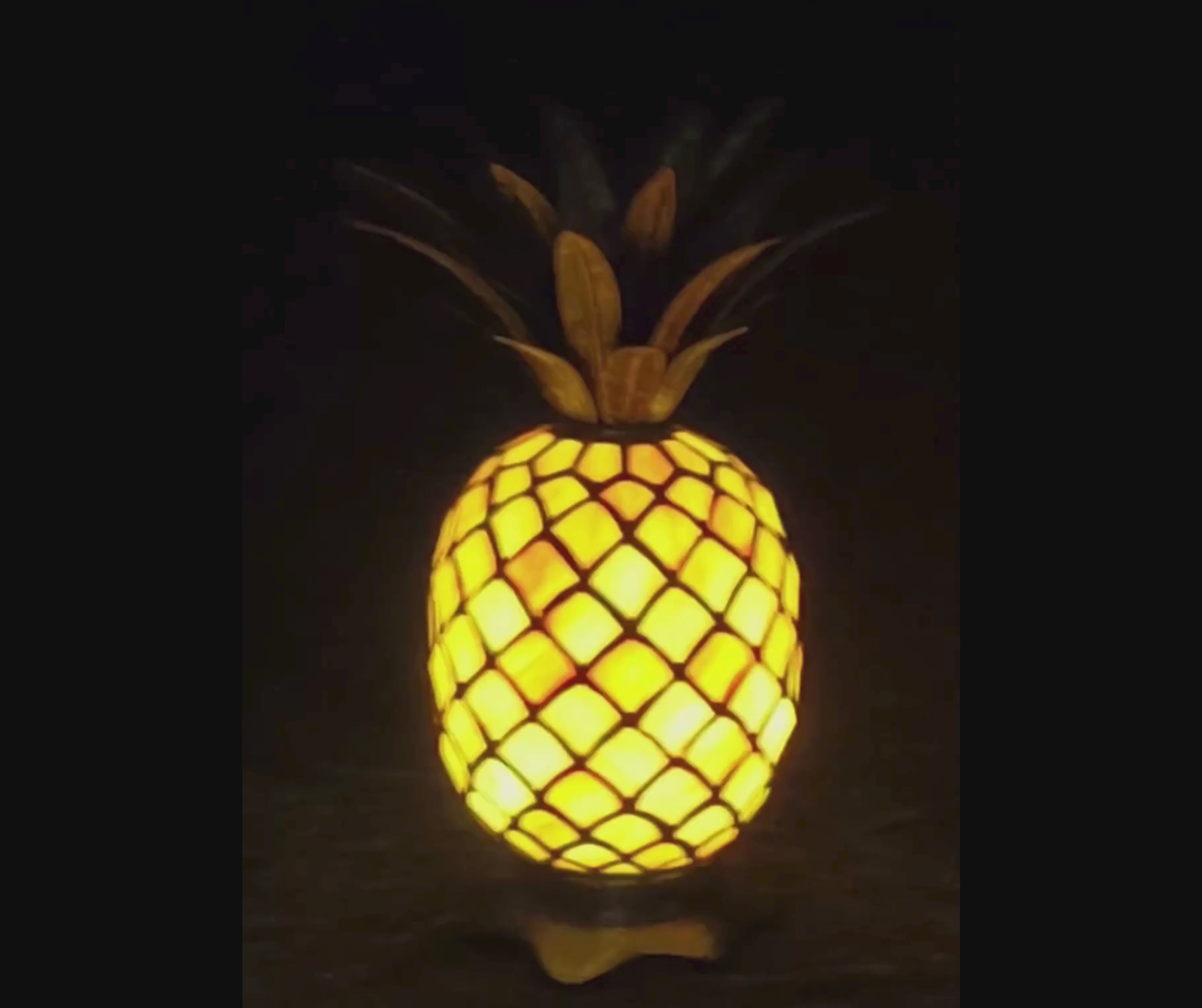 Pineapple Stained Glass Table Lamp
